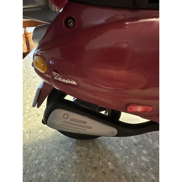 Barbie Chelsea Vespa Model Scooter Bike Toy Maroon Plastic 2002 Play Kids - Picture 2 of 4